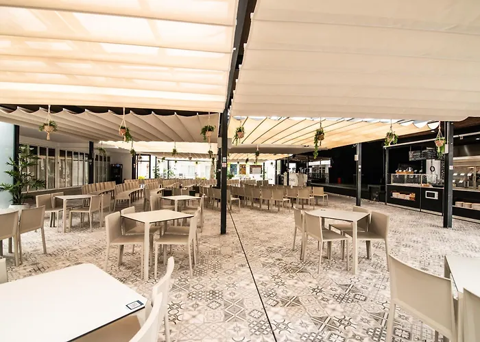 艾括拉兰萨罗特套房酒店 卡门港