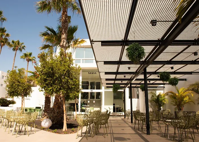 Hotel Aequora Lanzarote 4*