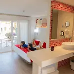 Hotel Aequora Lanzarote 4*