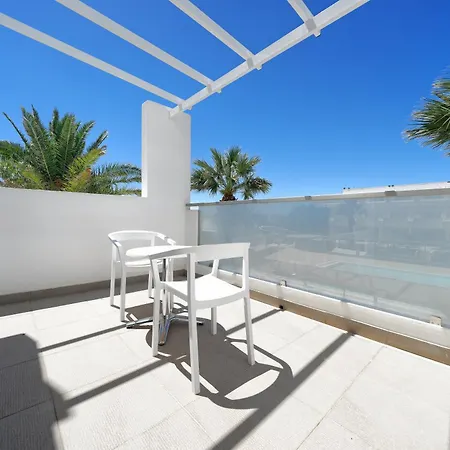 Hotel Aequora Lanzarote 4*
